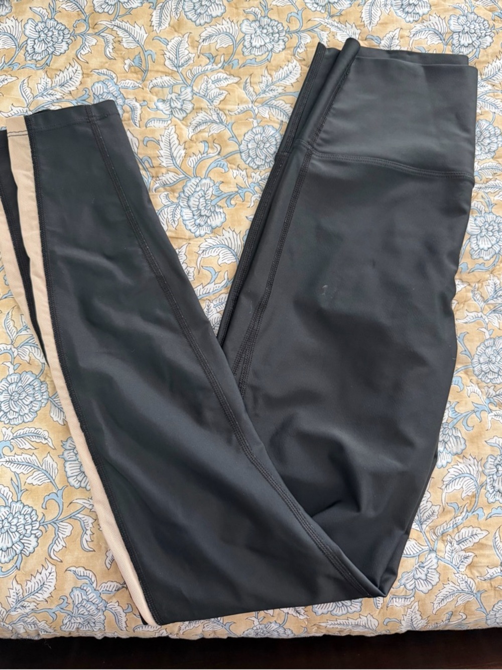 Carbon38 Black Leggings - Women's M